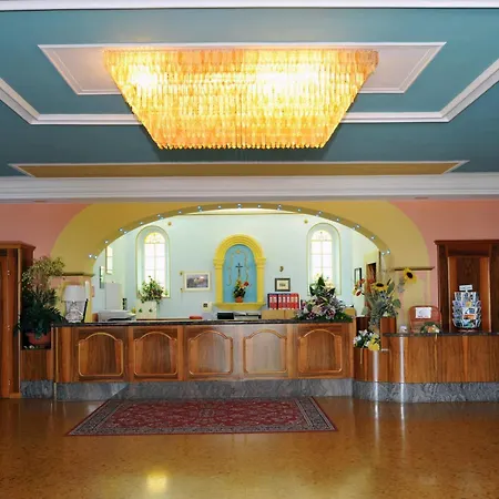Park Jolanda Hotel