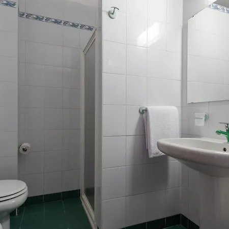 Park Jolanda Hotel 3*