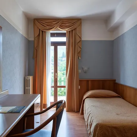 Park Jolanda Hotel