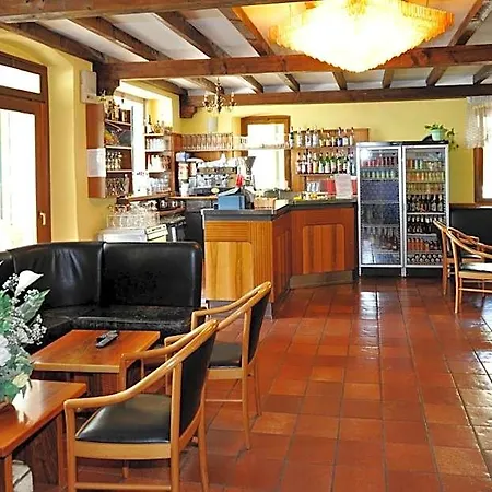 约兰达公园酒店 酒店