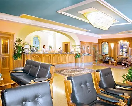 Park Jolanda 3* サン・ゼーノ・ディ・モンターニャ