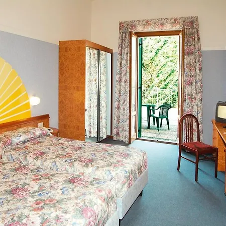 Hotel Park Jolanda 3*