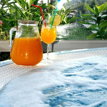 Park Jolanda Hotel 3*