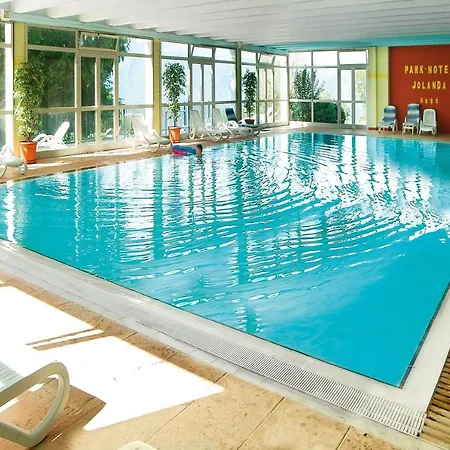 Hotel Park Jolanda 3*