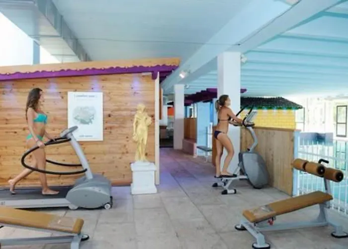 Park Jolanda Szálloda San Zeno di Montagna