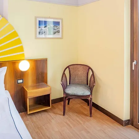 Hotel Park Jolanda 3*