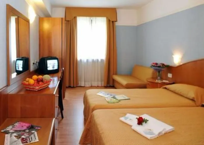 Park Jolanda Otel San Zeno di Montagna